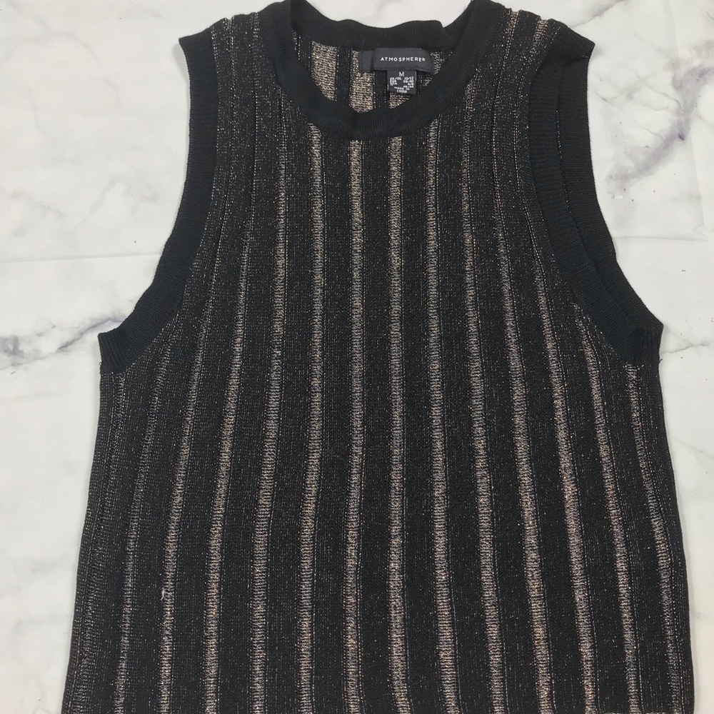 Atmosphere black and gold shiny top size Medium